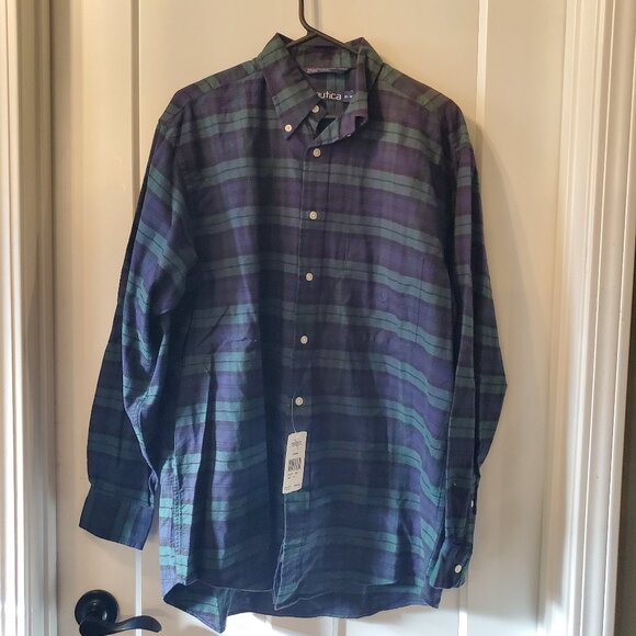 BNWT Nautica Men's 100% cotton Plaid Dress Shirt- Sz Large - Picture 1 of 7